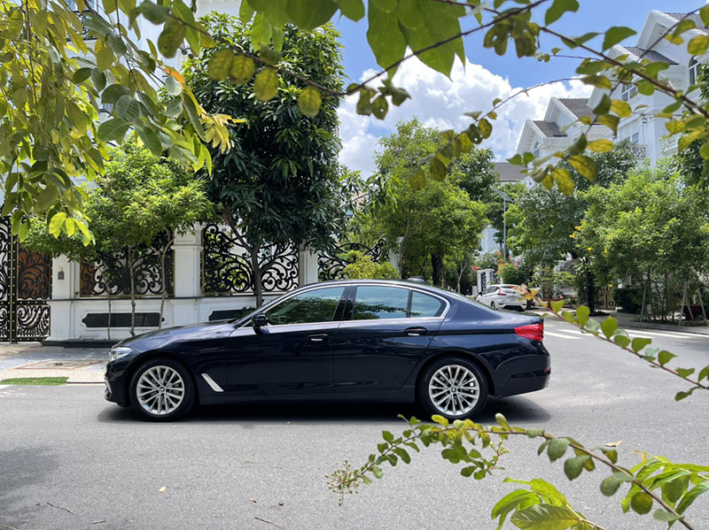 bán bmw 530i luxury line