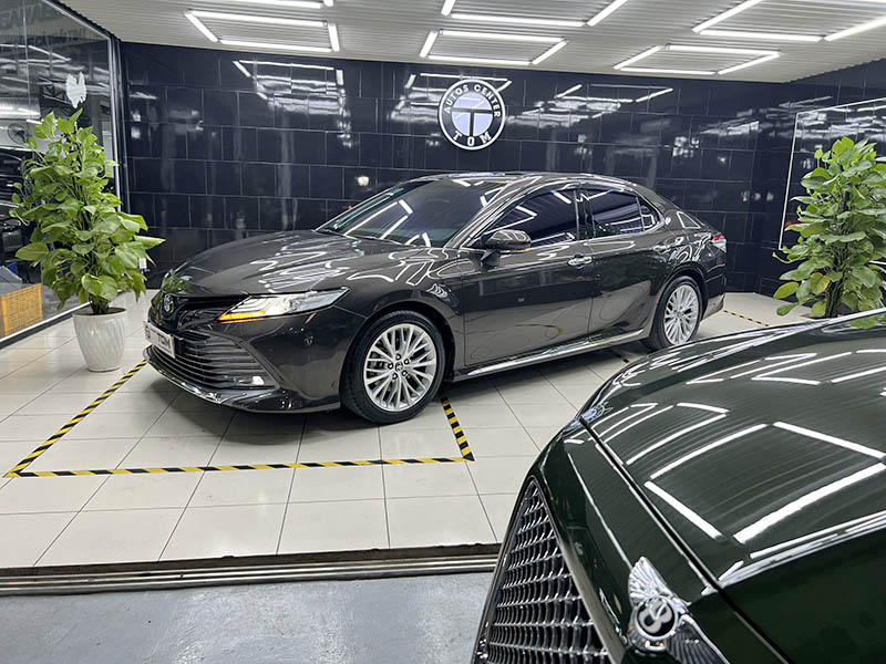 toyota camry 2.5Q 2019