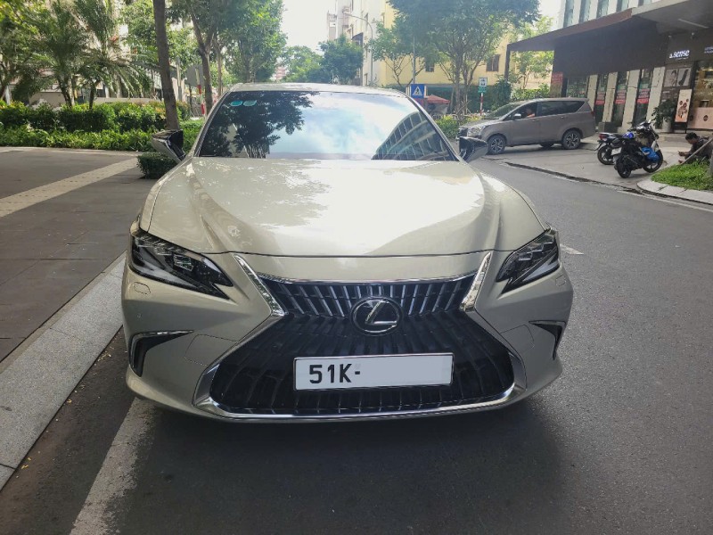 Lexus ES 250 gia
