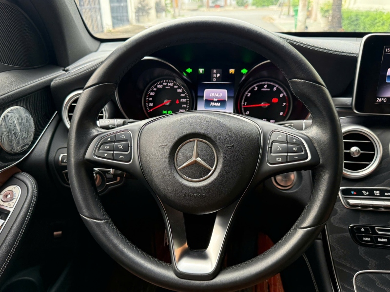 vo lang mercedes glc 300 gia bao nhiêu